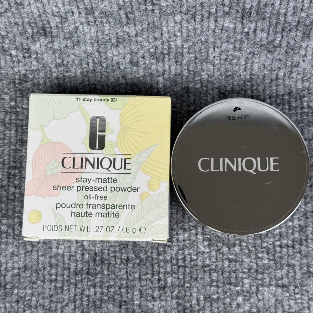 Clinique Stay-Matte Sheer Pressed Powder 11 Stay Brandy (D) 0.27oz Oil-Free NEW